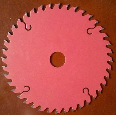 La circulaire de CTT scie la lame pour la coupe en bois