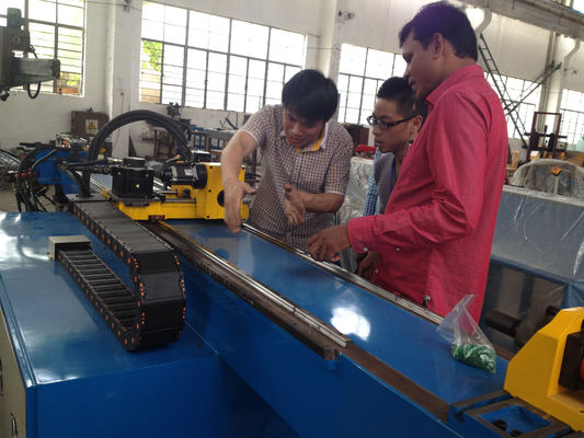Máquina de dobra tubular da tubulação do metal automático