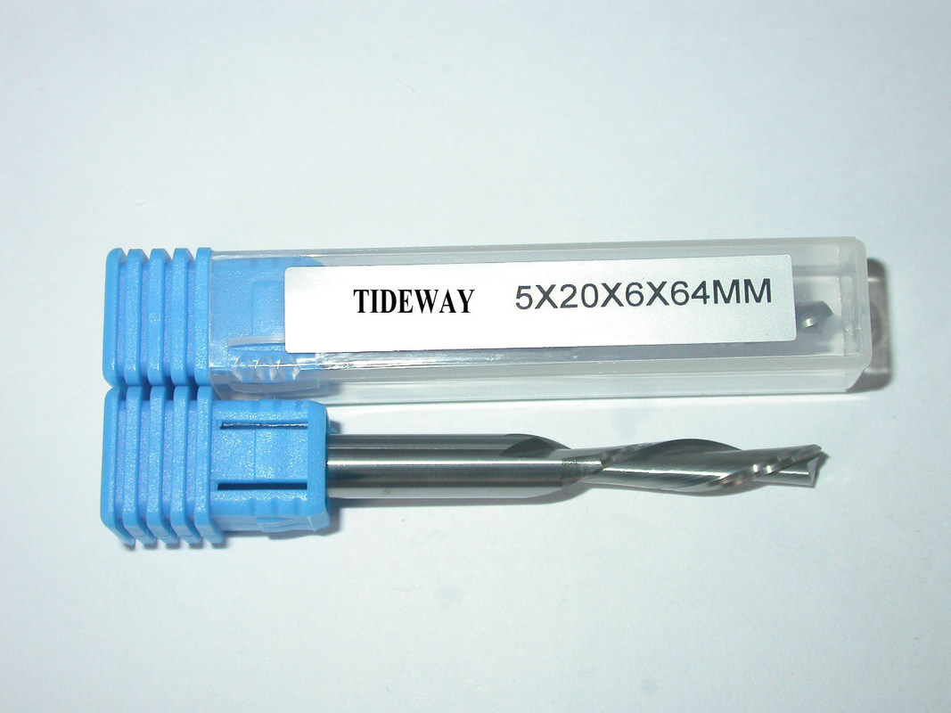 2 bocados do carboneto do Cnc da espiral do revestimento da flauta para baixo cortam ou levantam o corte com micro - sólido da grão para cortar a madeira dura