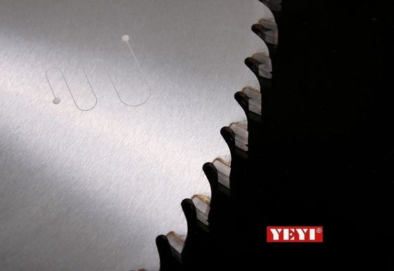 350mm TCT 안내장은 합판, 경재, 350mm 교차하는 절단을 자르기를 위해 톱날을